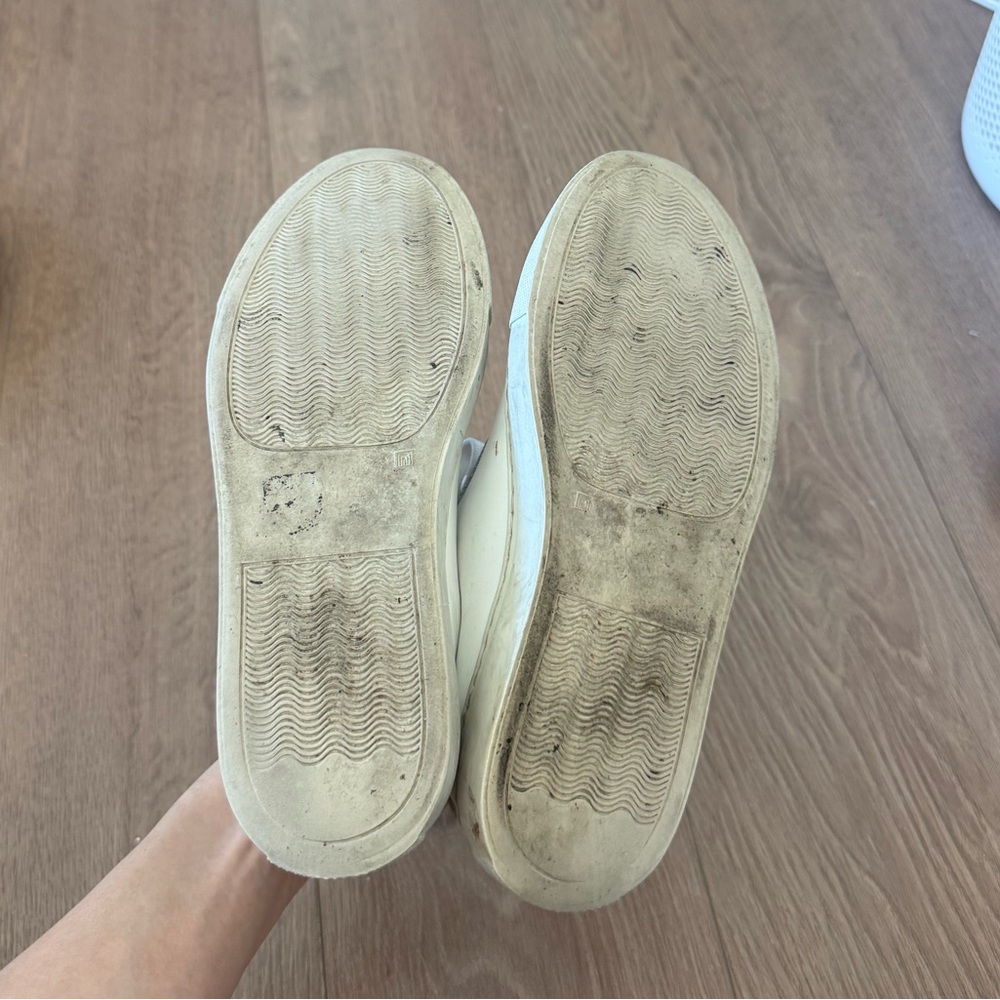 Common Projects Achilles Low-Top Sneakers - Picture 5 of 5